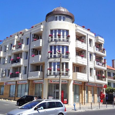St. George Apartments Nesebar Bagian luar foto
