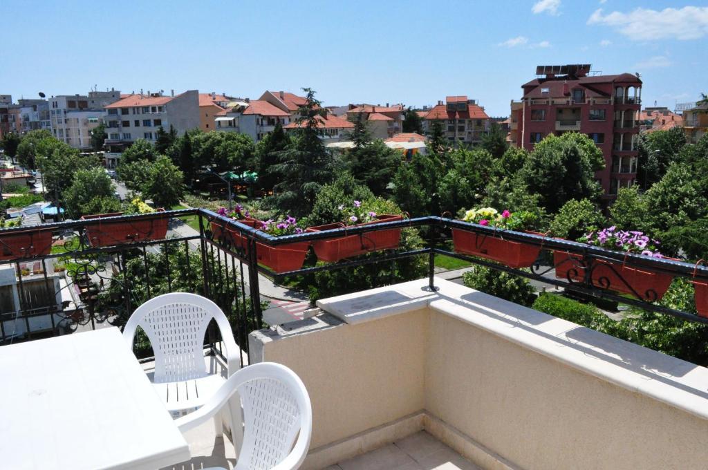 St. George Apartments Nesebar Ruang foto
