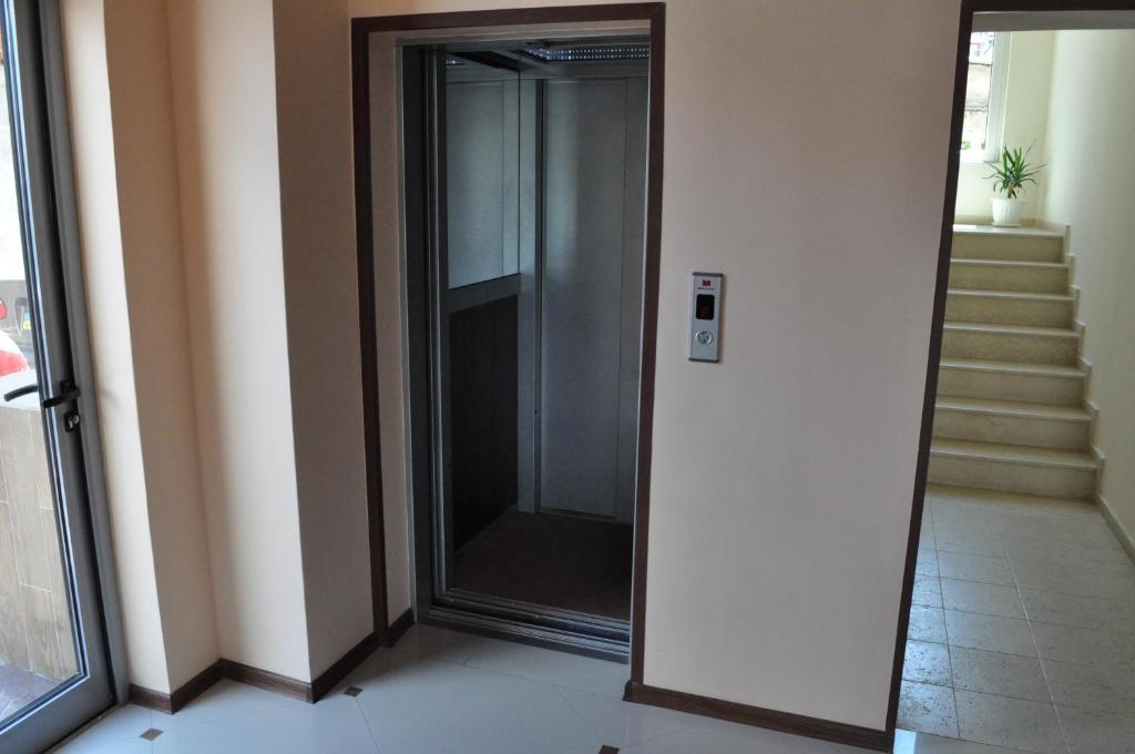 St. George Apartments Nesebar Bagian luar foto