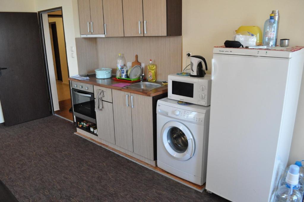 St. George Apartments Nesebar Ruang foto