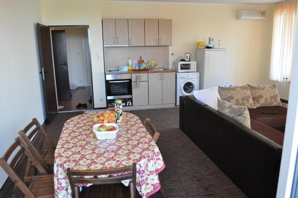 St. George Apartments Nesebar Ruang foto
