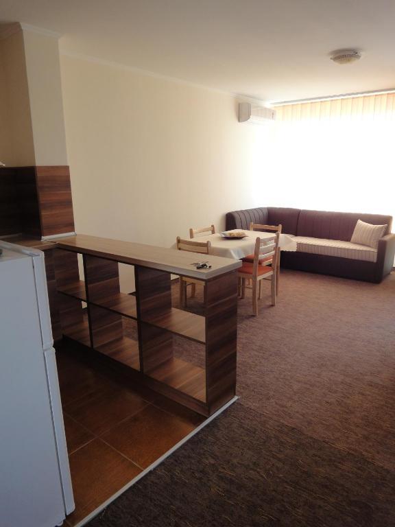 St. George Apartments Nesebar Ruang foto