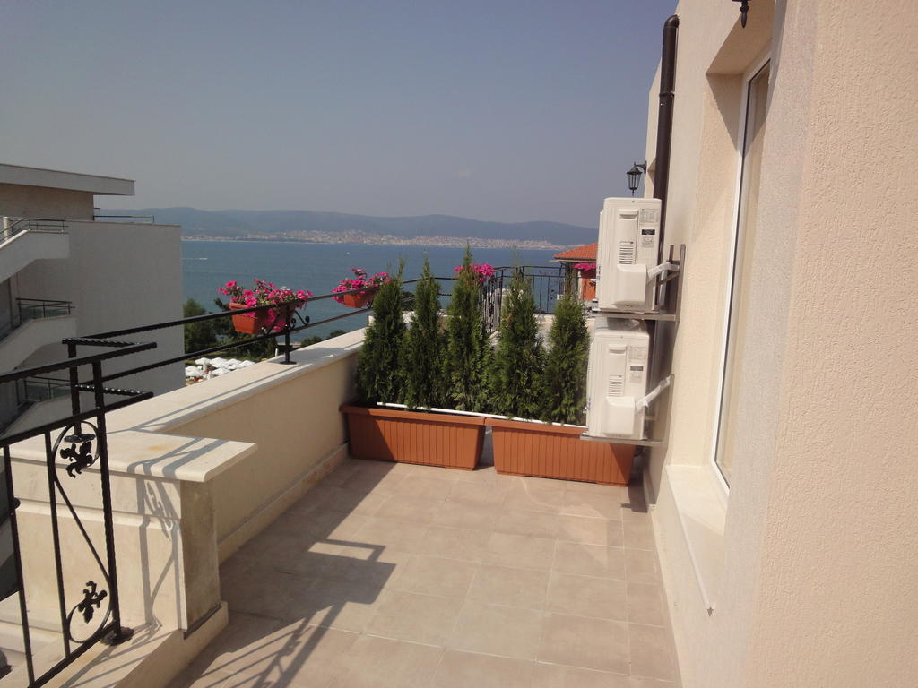 St. George Apartments Nesebar Ruang foto
